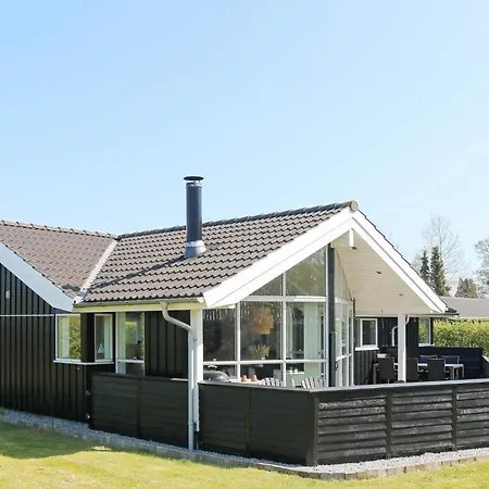 Prázdninový dům 8 Person In *